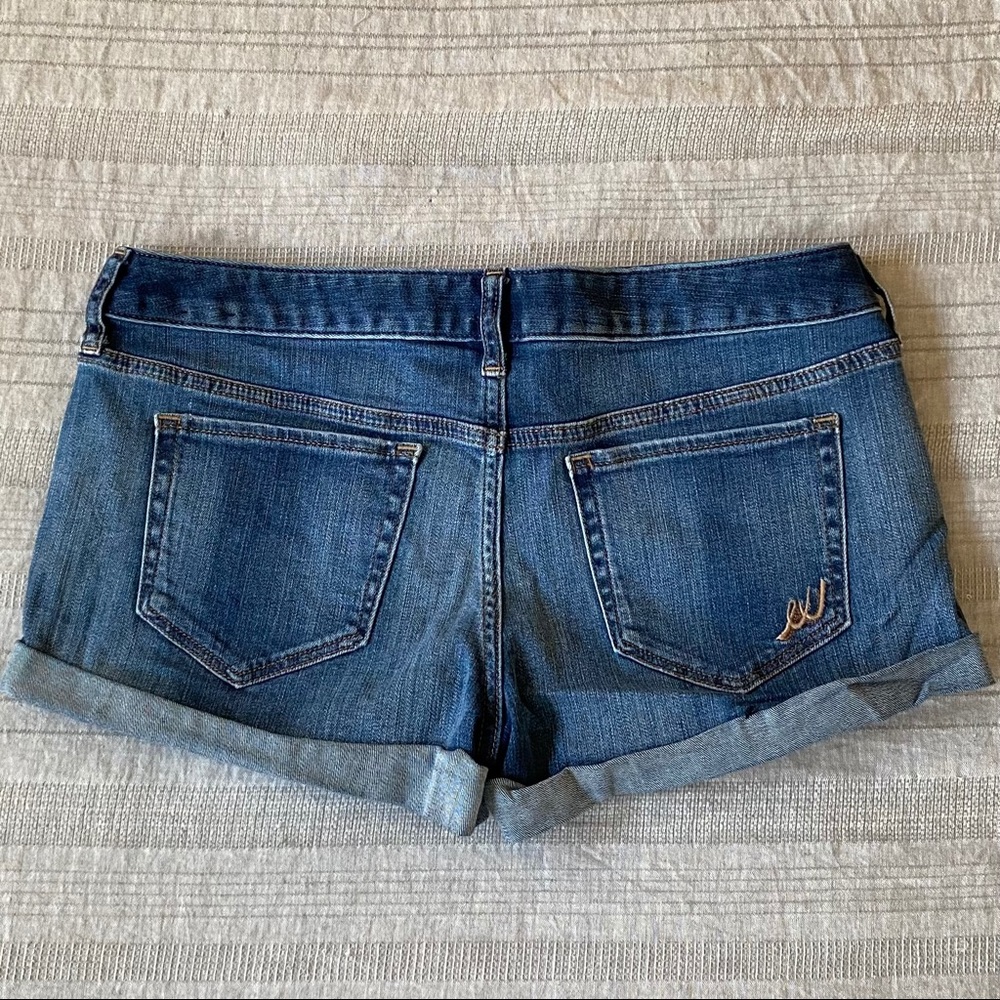 Express denim shorts - size 6